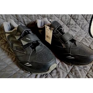 Everlast Women's Black Athletic Shoes